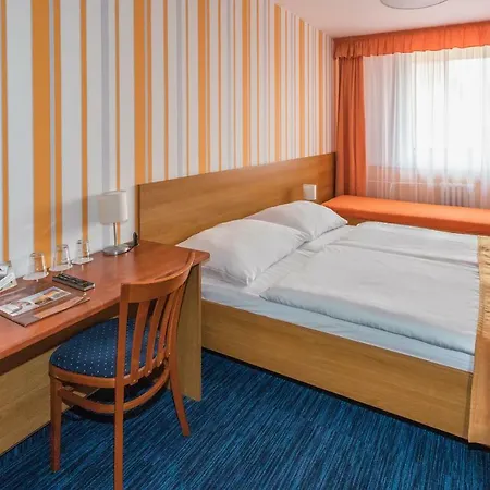 Hotel Bridge 3*